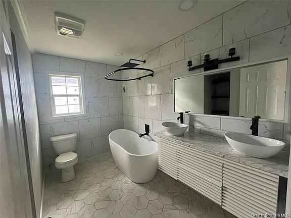 4th image of 207 S Bowers Ave