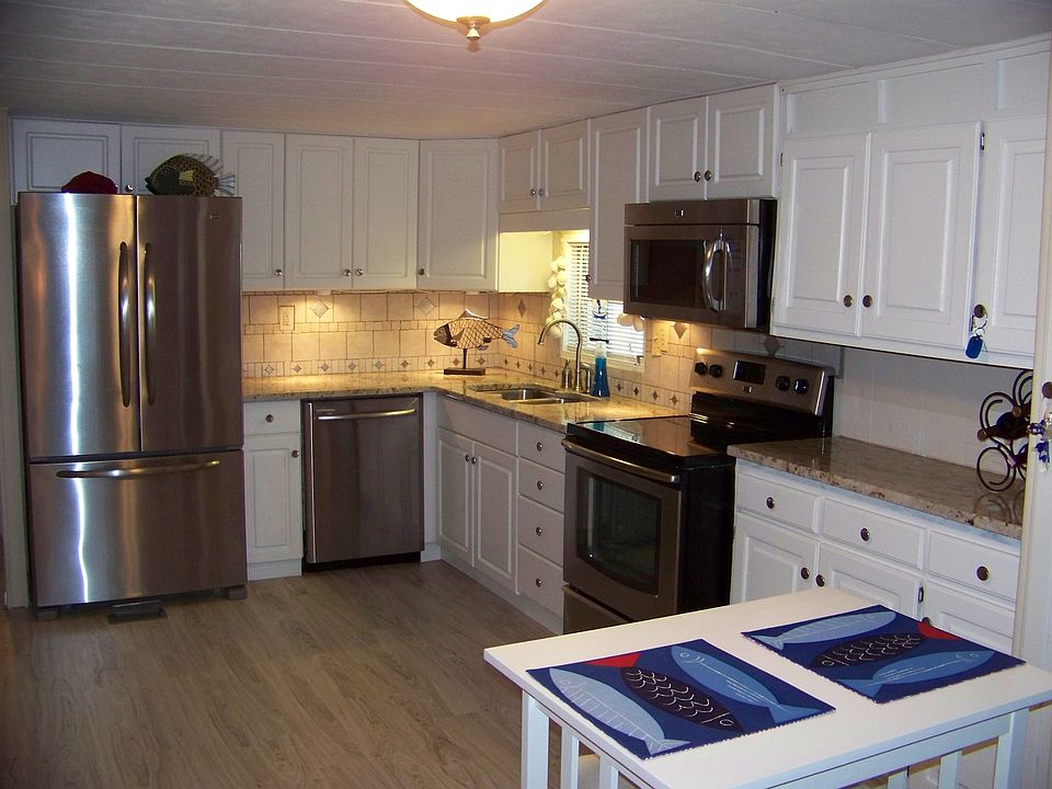 2nd image of 2906 Aiken Rd