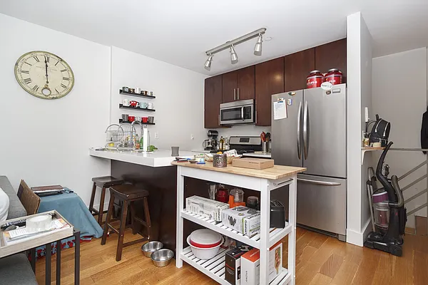 Rented by Flip Technologies Inc | media 39