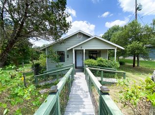 830 Panorama Dr, Dripping Springs, TX 78620