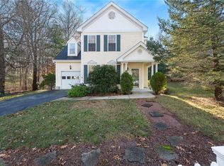 2 S Pond Dr, Coventry, RI 02816