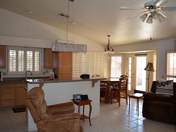 3rd image of 10931 N VENTANA Drive W