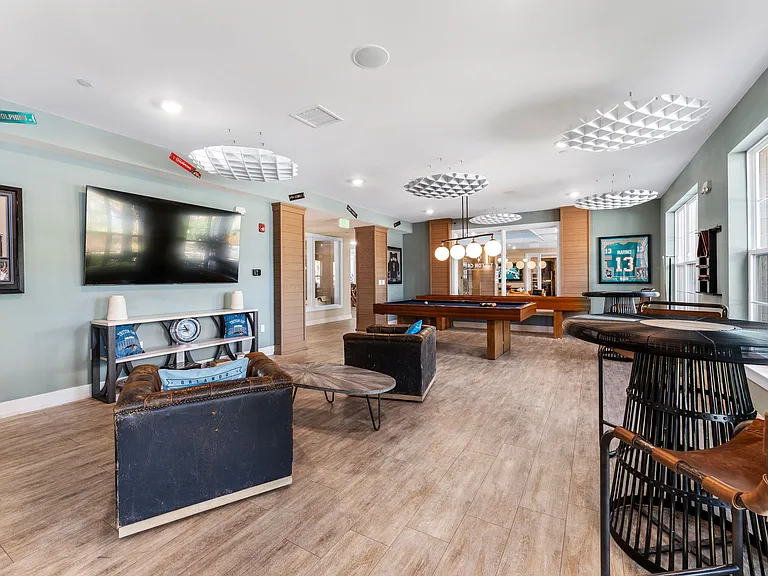 Cutting-edge amenities at your fingertips