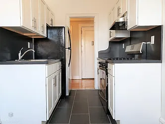 Rented by Hillel Realty Group