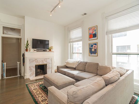 2nd image of 801 N Wabash Ave #3N