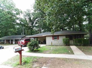 6804 Briarwood Dr, Pine Bluff, AR 71602