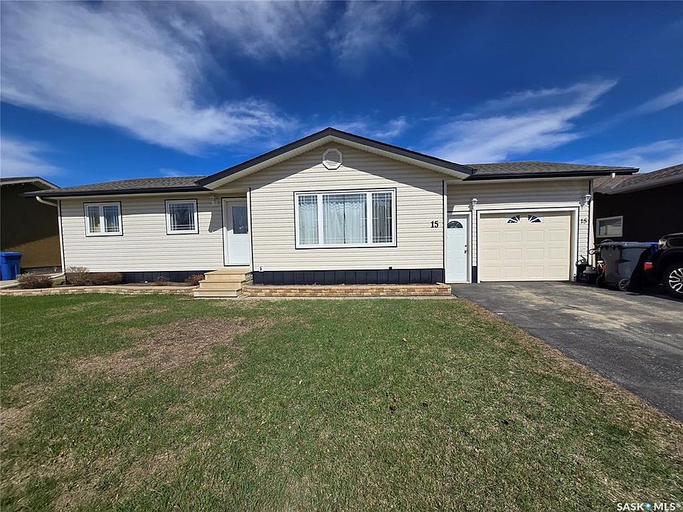 1st image of 15 Mackenzie DRIVE