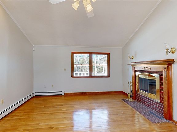 5th image of 75 Prospect St