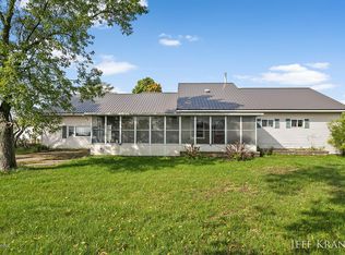 7795 S Maple Island Rd, Fremont, MI 49412