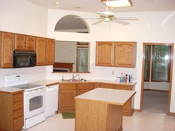 4th image of 4699 Riverwood Dr