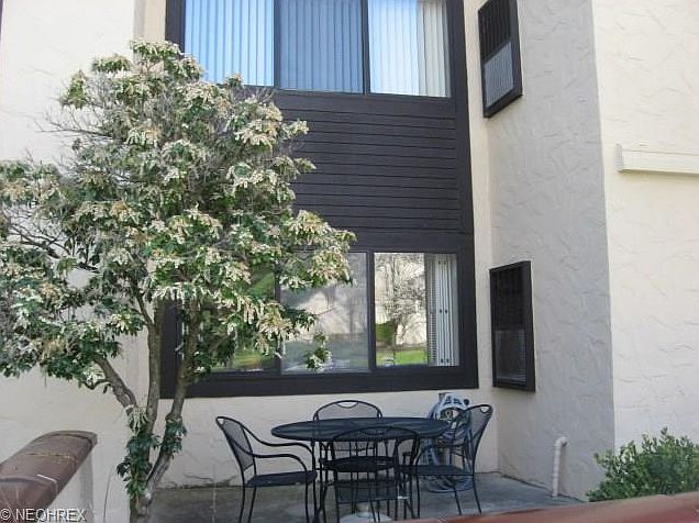 1st image of 1012 Bunker Dr APT 105