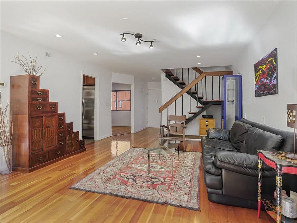 1st image of 431 Martling Avenue