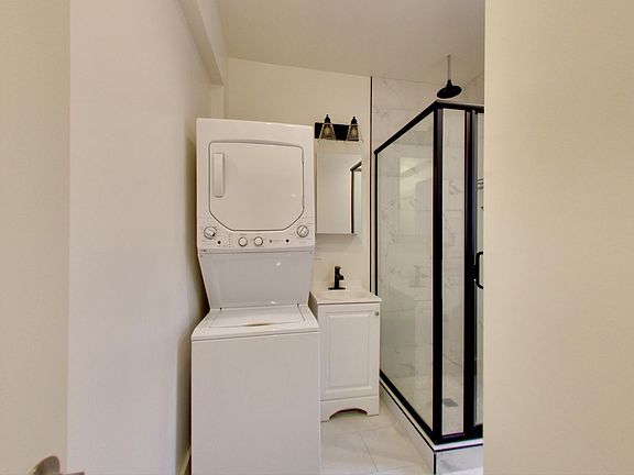 2nd image of 535 Taylor St APT 507