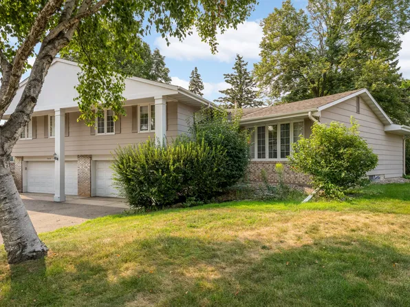 7408 Oaklawn Ave, Edina, MN 55435