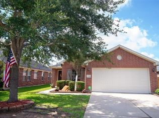 8134 Silent Deep Dr, Rosenberg, TX 77469
