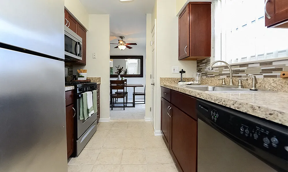 Sherry Lake Apartment Homes — Photo 3