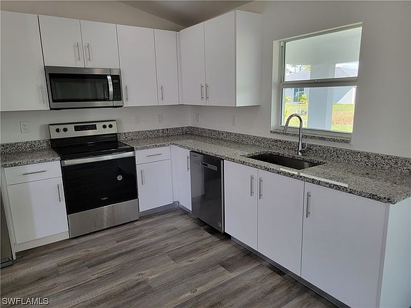 3rd image of 2837 NW 21st Pl