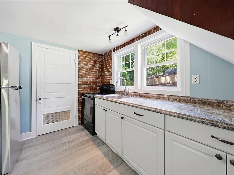 1072 Rocky Springs Rd — Photo 35