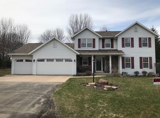 N9575 Diamond Ct, APPLETON, WI 54915