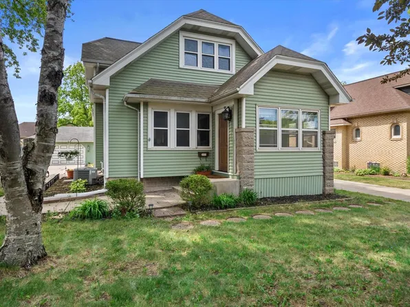 333 W Bender ROAD, Glendale, WI 53217