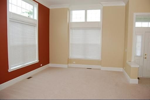 2nd image of 1921 Country Hills Dr