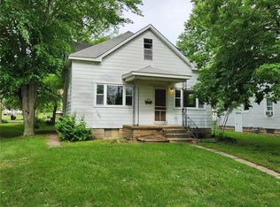408 Laurel St, Highland, IL 62249