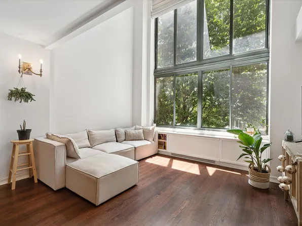 21 S End Ave APT 207, New York, NY 10280