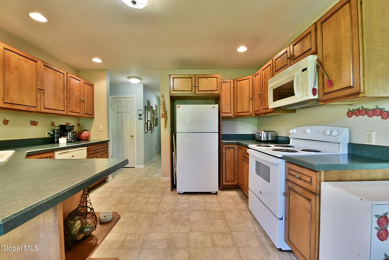 4th image of 5354 Jockey Street