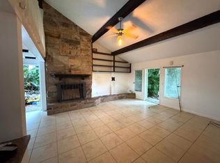 8975 Burma Rd, West Palm Beach, FL 33403