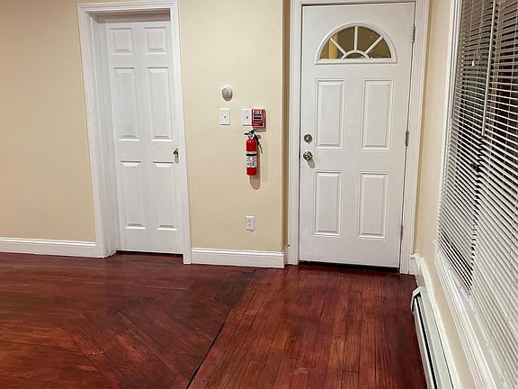 5th image of 194 Glenwood Ave #1F