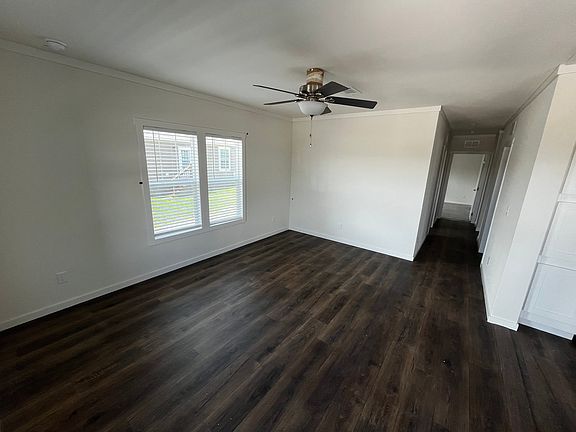 2nd image of 117 Goldwater Dr #442