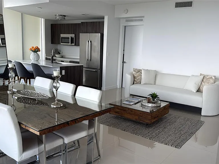 488 NE 18th St #2701 — Photo 2