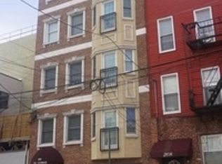 206 Adams St UNIT 4, Hoboken, NJ 07030