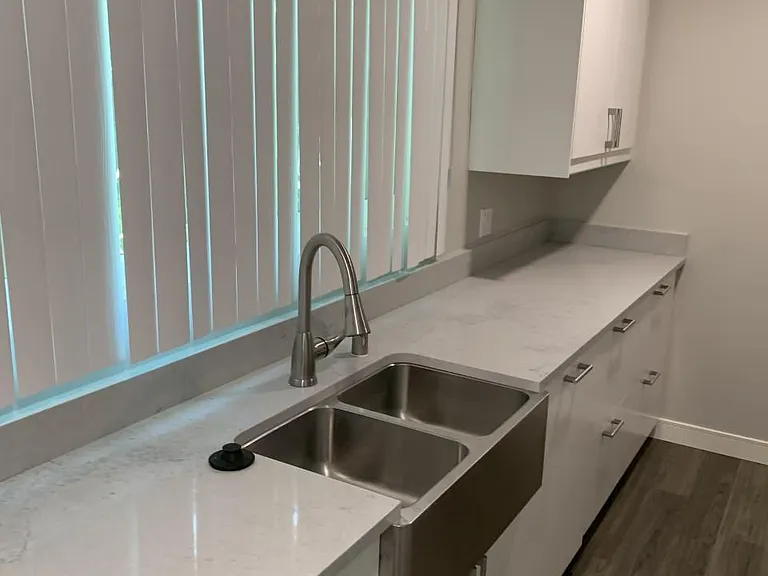 Brentwood Lofts — Photo 2