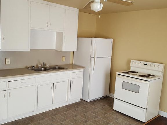 3rd image of 1224 2nd St APT 5
