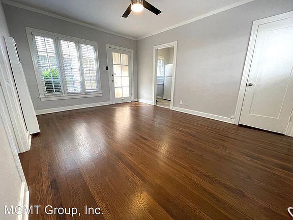2nd image of 834 N Poinsettia Pl #11475907