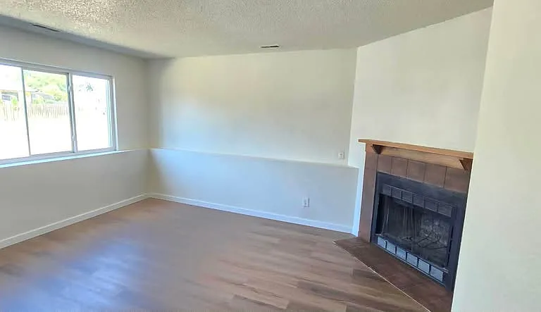 3375 Cochran Dr #B — Photo 5
