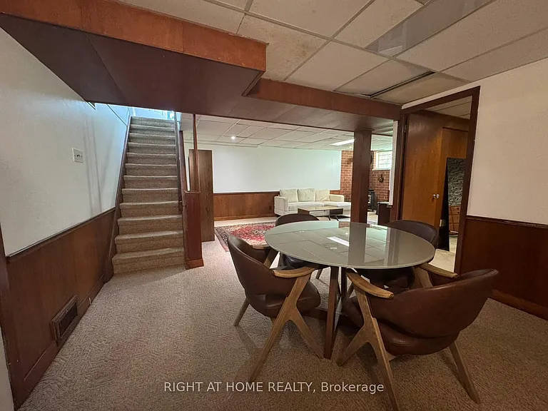 39 Starlight Cres #BASEMENT — Photo 6