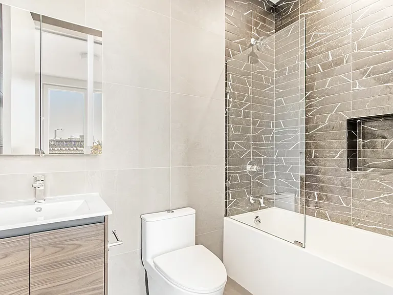 366 Leonard St #3B — Photo 6