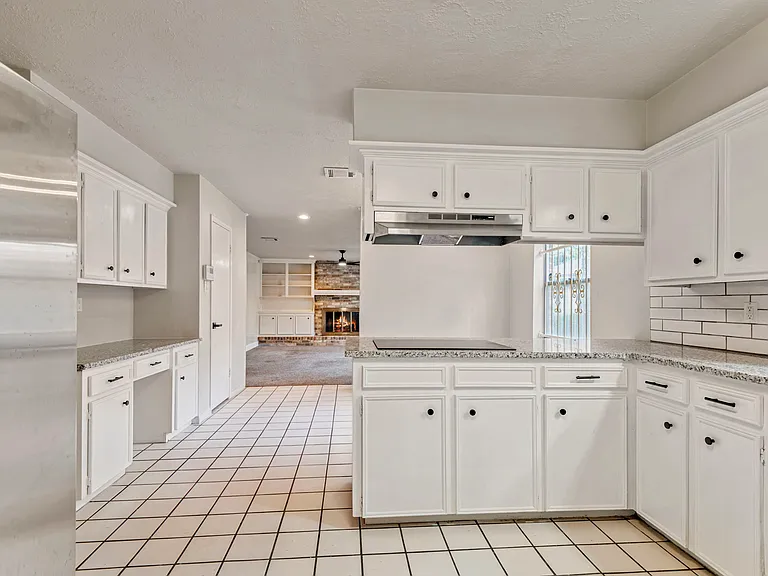 5715 Pinewood Springs Dr — Photo 13