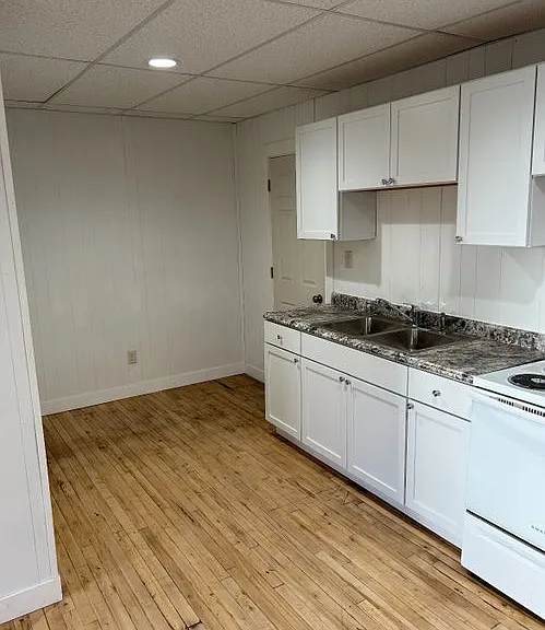 302 Main St — Photo 4
