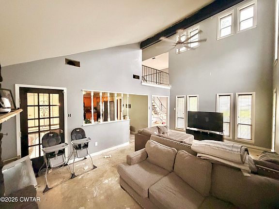 3rd image of 5648 Rensslaer Dr
