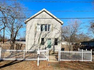 149 Wood St, Warwick, RI 02889