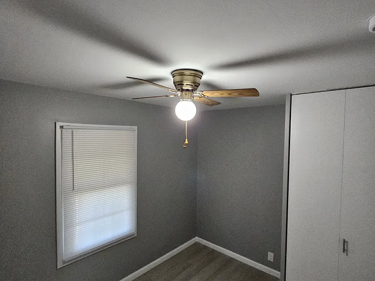 102 Martin Dr — Photo 9