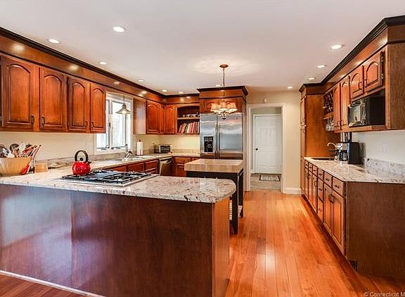 This kitchen is just right-...