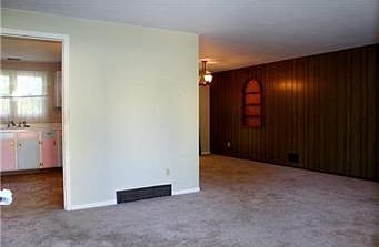 4th image of 3825 E 72nd Ter