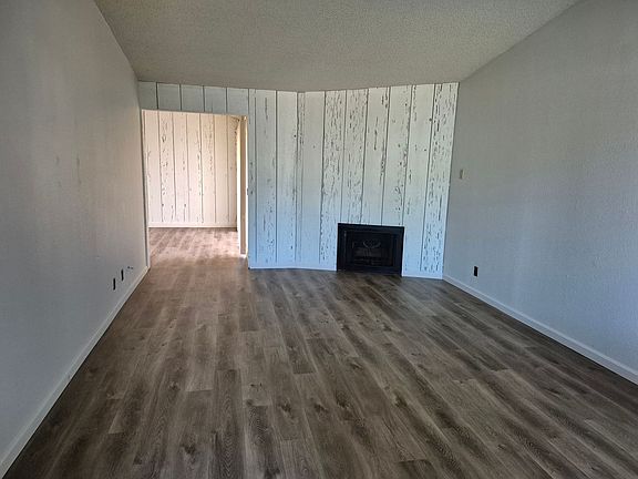 2nd image of 4018 Tricia Way #E17e01507