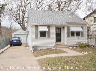 947 14th Ave SW, Rochester, MN 55902