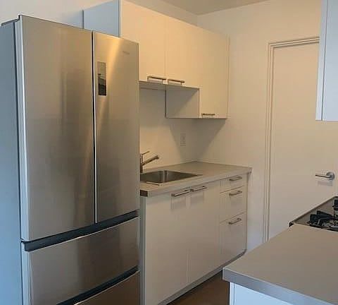 5th image of 746 W Turney Ave APT 7