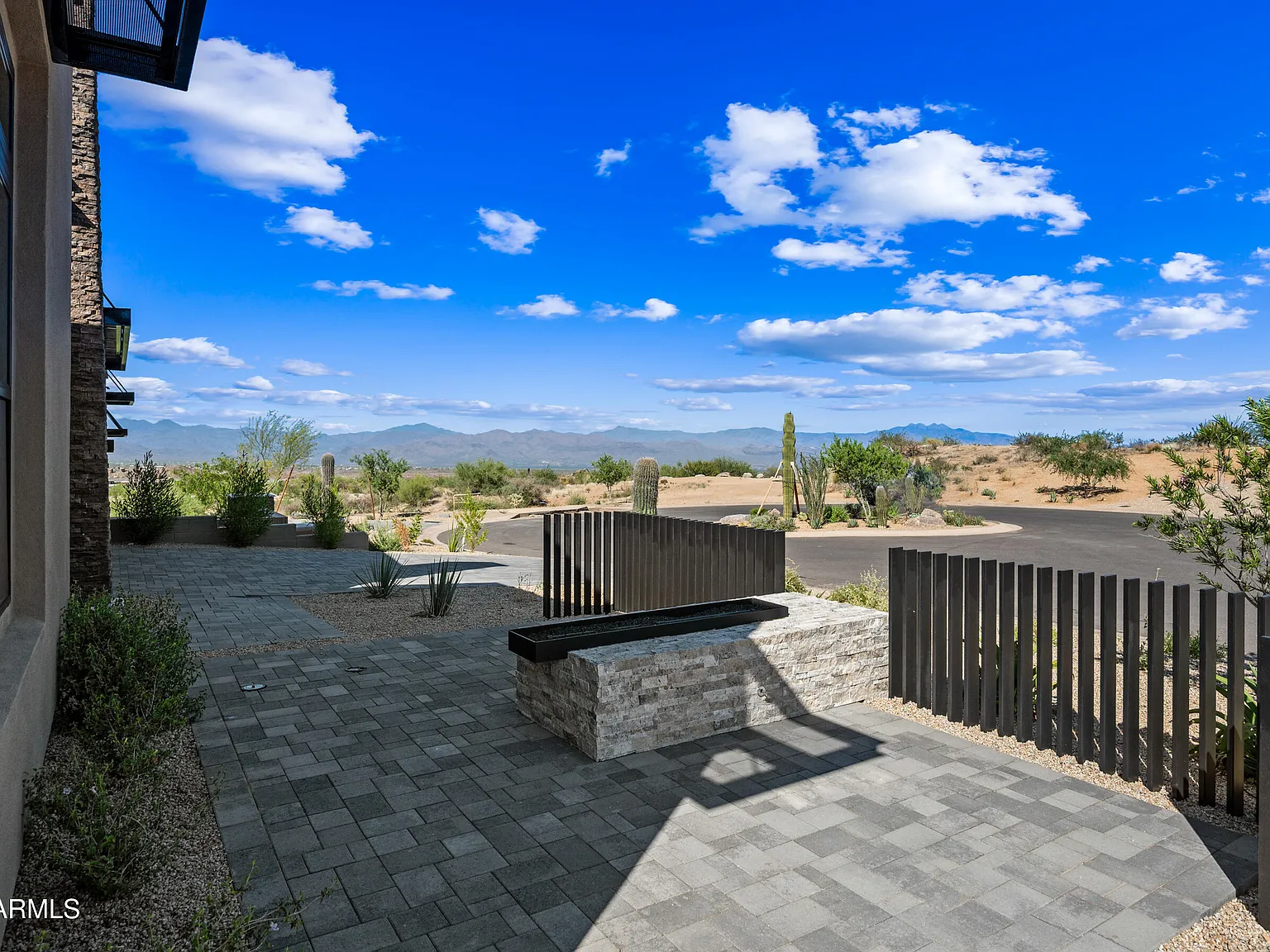 3 bed, 3.5 bath, 2599 sqft, $9,000 — Photo 3